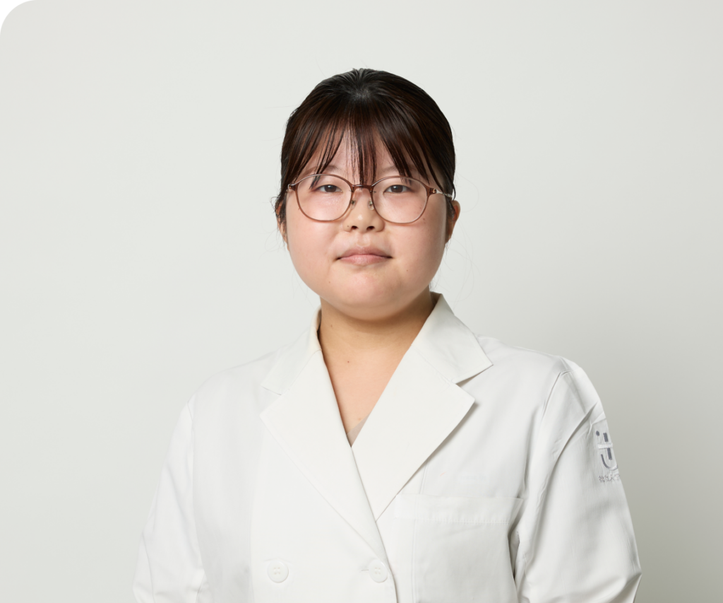 髙岸 日向子
